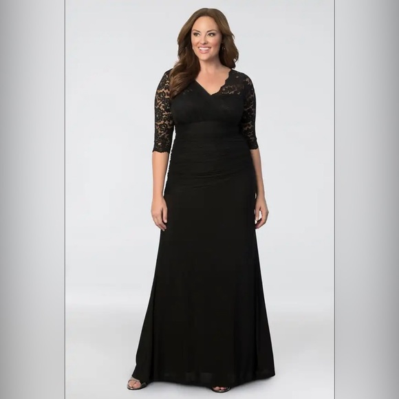 David's Bridal Kiyonna Soiree Plus Size Evening Gown (size 3X) - Picture 3 of 3